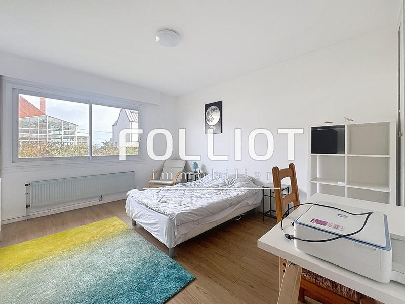 Maison - 205 m² - 10 pièces