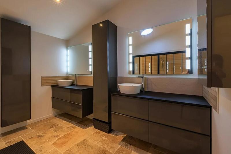 Corps de ferme - 302 m² - 8 pièces