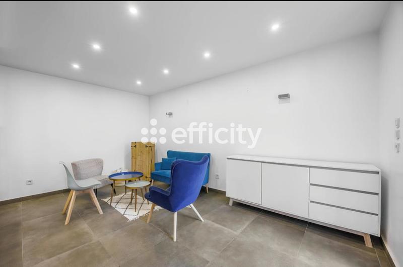 Appartement - 95 m² - 5 pièces