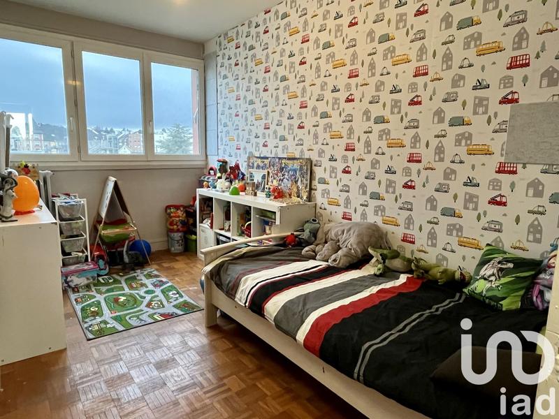 Appartement - 83 m² - 5 pièces