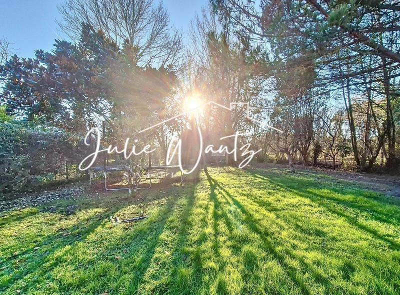 Maison - 201 m² - 7 pièces