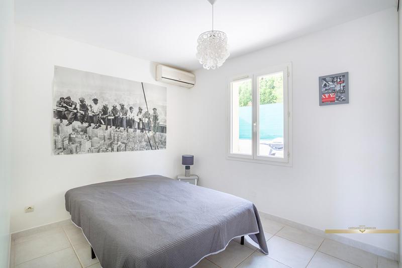 Maison - 180 m² - 7 pièces