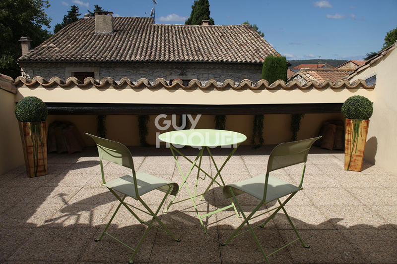 Maison - 220 m² - 5 pièces