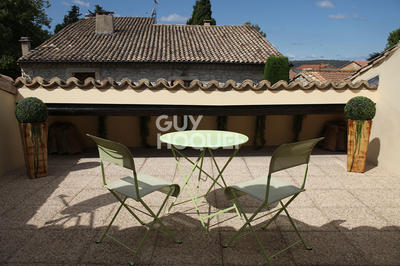 Maison - 220 m² - 5 pièces