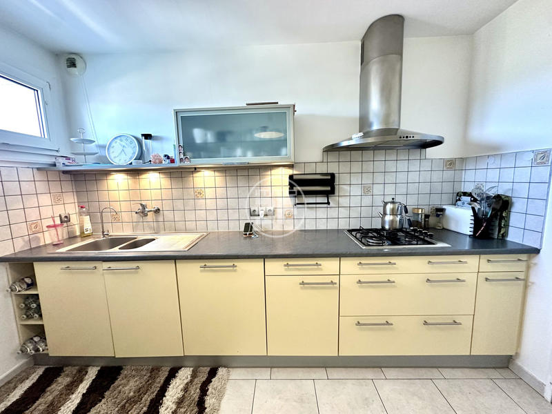 Appartement - 95 m² - 4 pièces