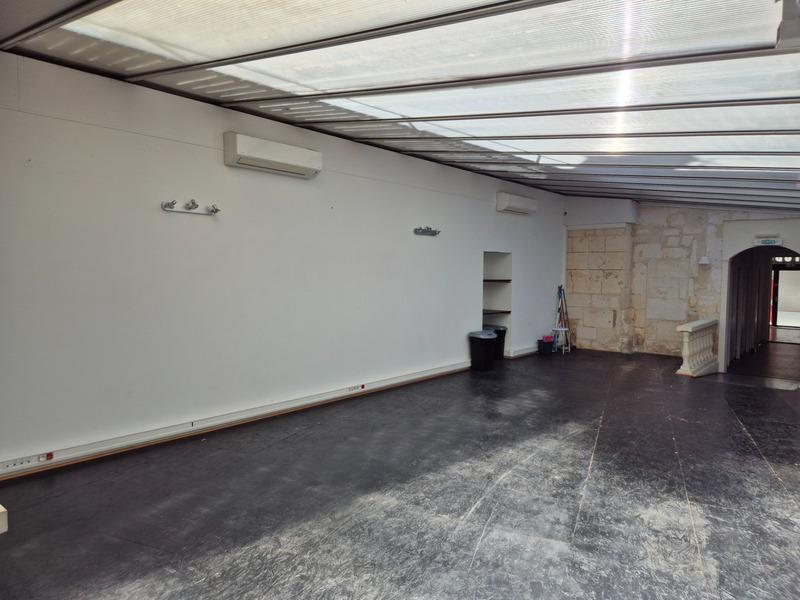Local commercial - 220 m²