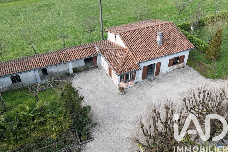 Maison - 93 m² - 5 pièces