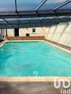 Maison - 200 m² - 7 pièces