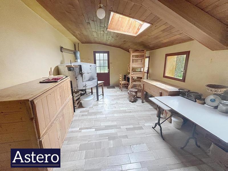 Maison - 95 m² - 5 pièces