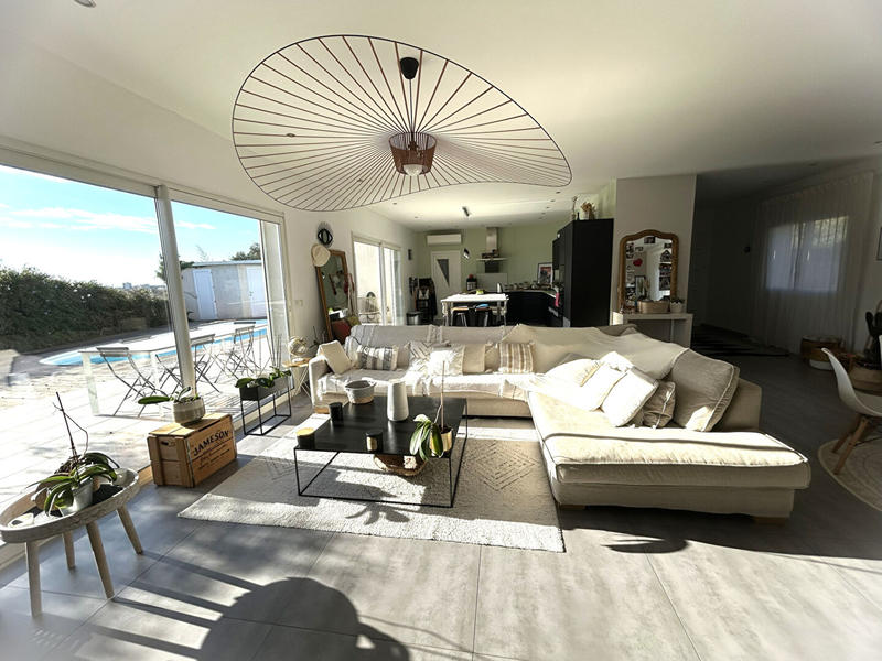 Maison - 176 m² - 5 pièces