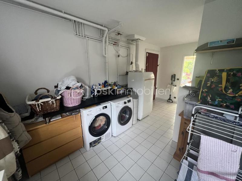 Demeure - 250 m² - 6 pièces