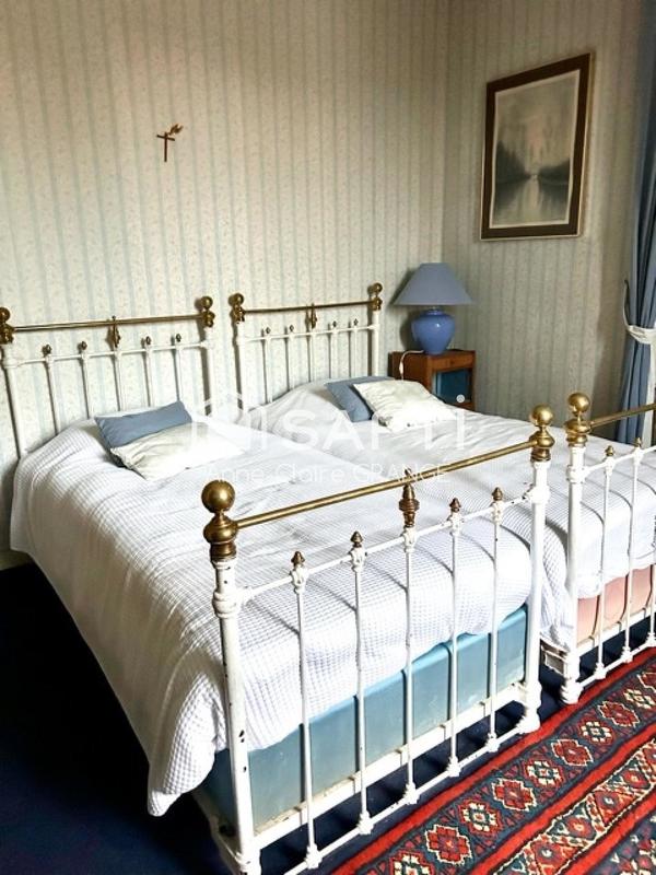 Maison de maîtres - 230 m² - 12 pièces