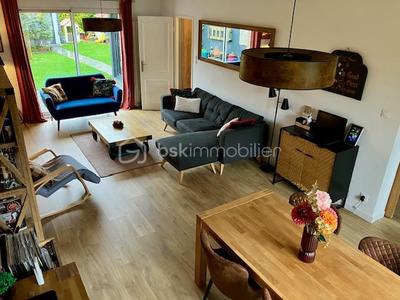 Maison - 121 m² - 5 pièces