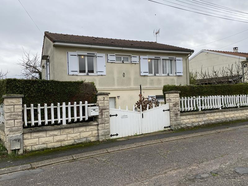 Maison - 86 m² - 5 pièces