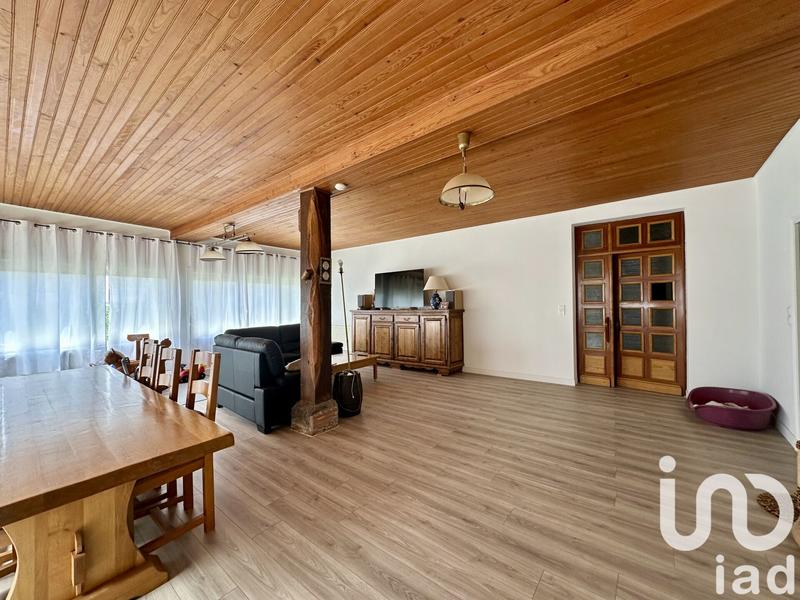 Maison - 265 m² - 7 pièces