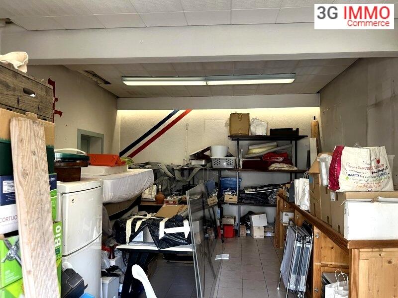 Local commercial - 70 m² - 3 pièces