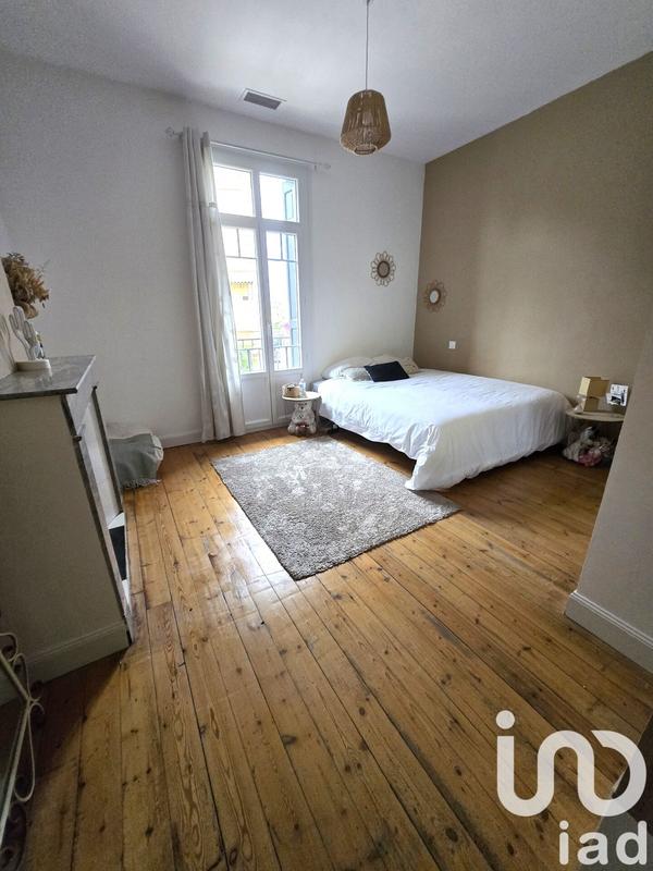 Maison - 300 m² - 12 pièces