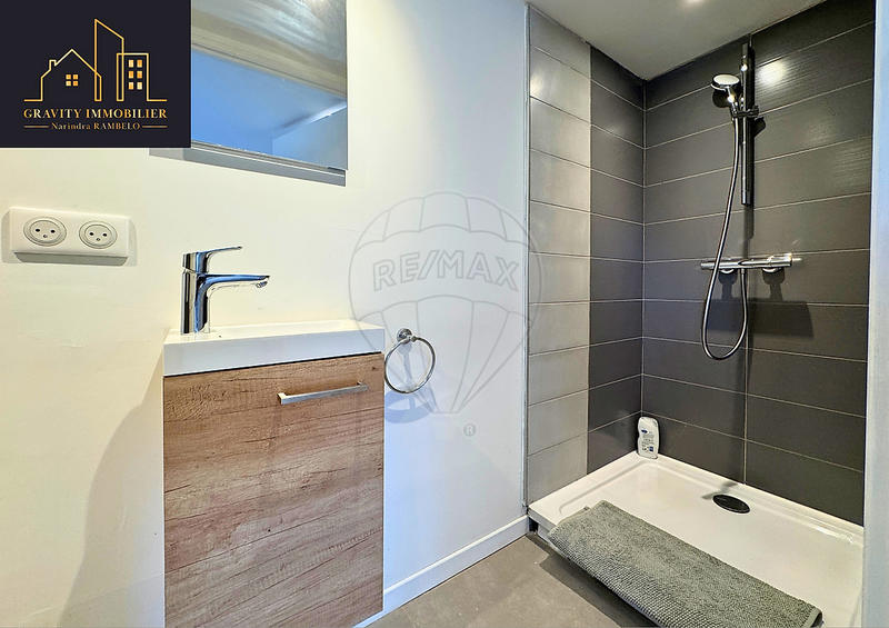 Maison - 190 m² - 6 pièces