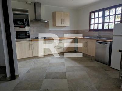 Maison - 145 m² - 5 pièces