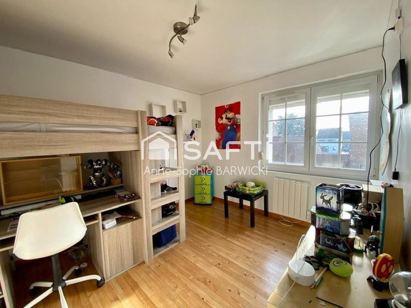 Maison - 90 m² - 5 pièces