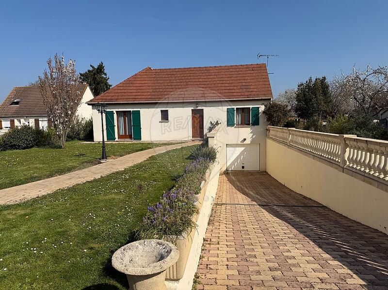 Maison - 95 m² - 4 pièces