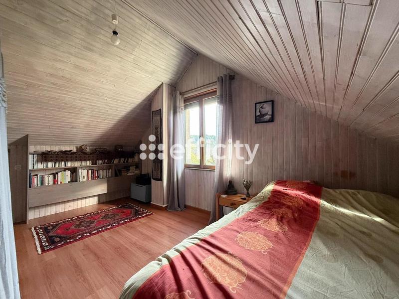 Pavillon - 111 m² - 5 pièces