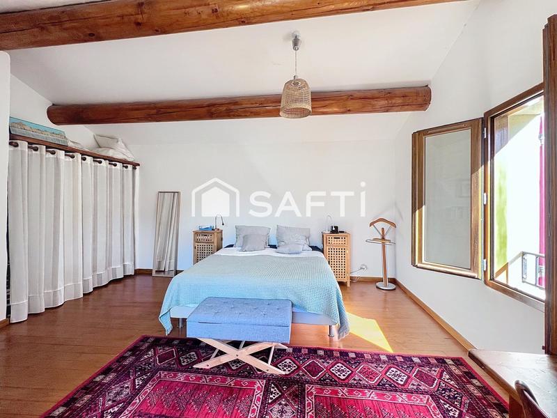 Maison - 160 m² - 5 pièces