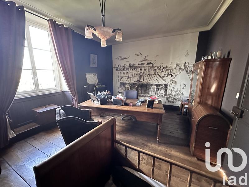 Maison - 280 m² - 8 pièces