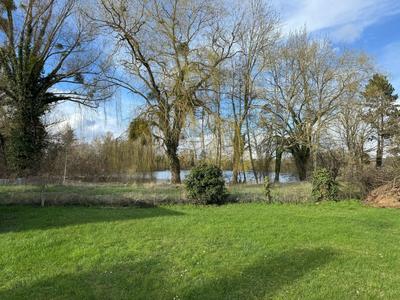 Maison traditionnelle - 154 m² - 4 pièces