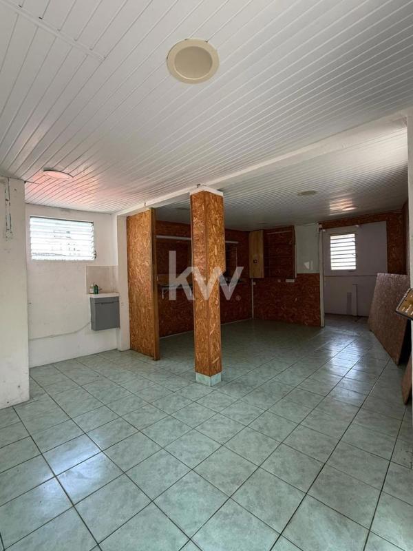 Immeuble - 79 m² - 3 pièces