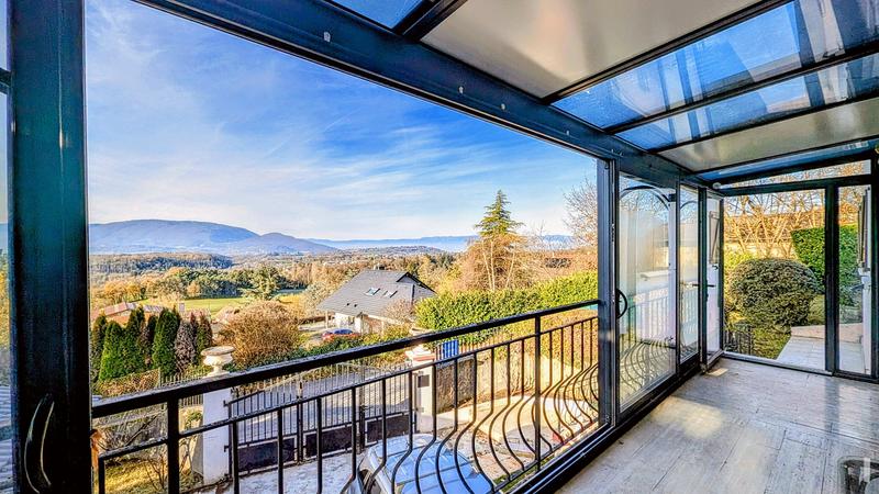 Maison - 143 m² - 8 pièces