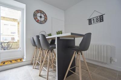 Maison - 82 m² - 6 pièces