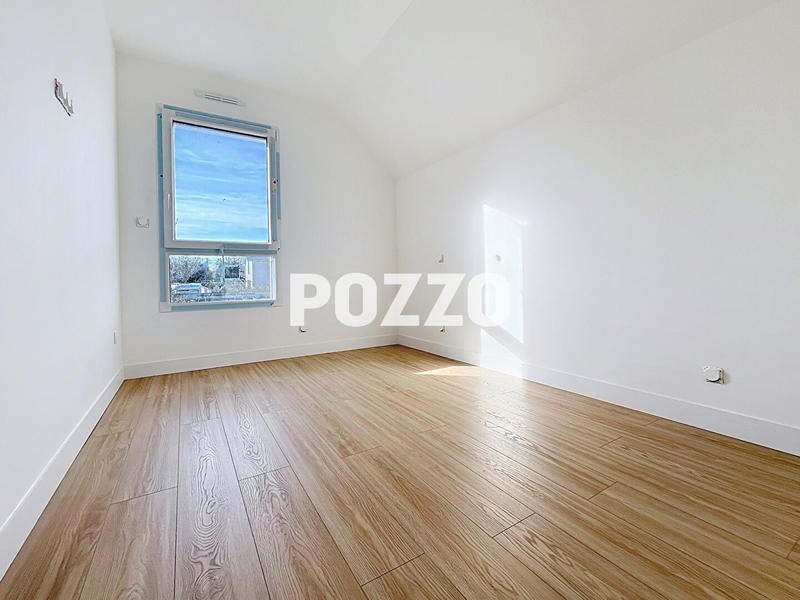 Maison - 98 m² - 5 pièces