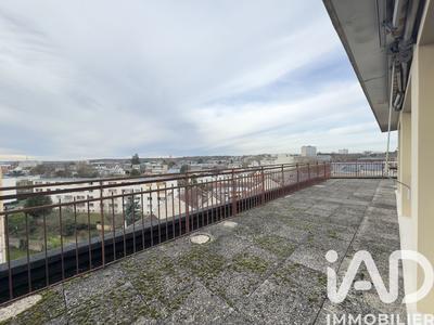 Appartement - 107 m² - 4 pièces