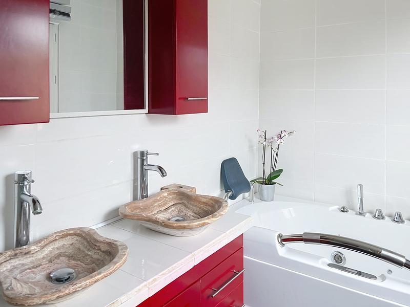 Villa - 180 m² - 6 pièces