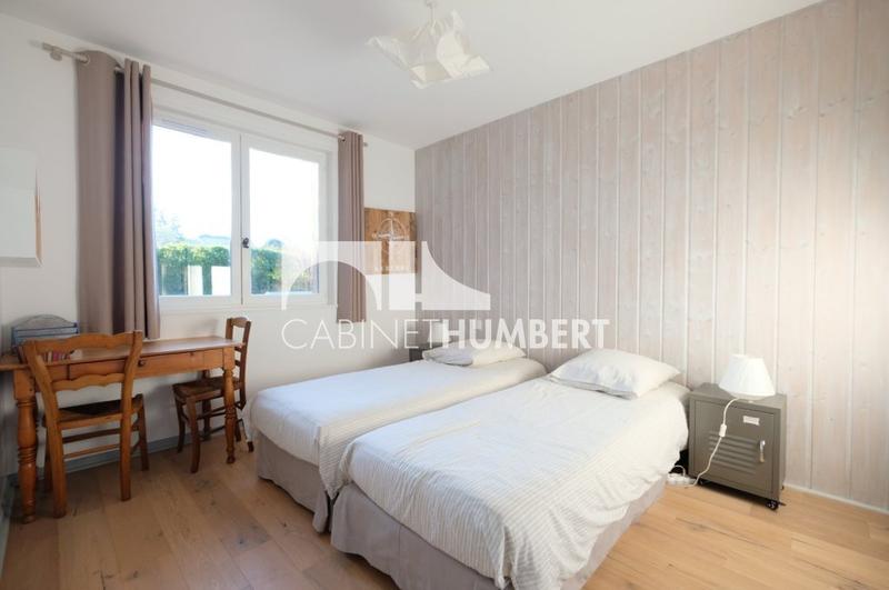 Maison - 214 m² - 7 pièces