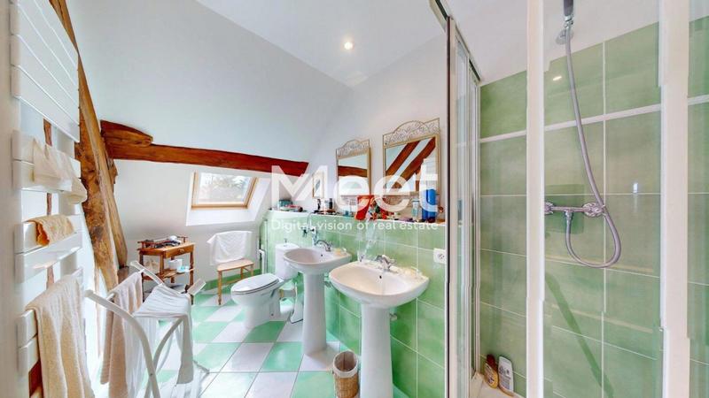 Maison - 561 m² - 15 pièces