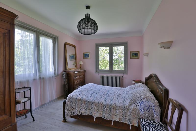 Maison - 161 m² - 8 pièces