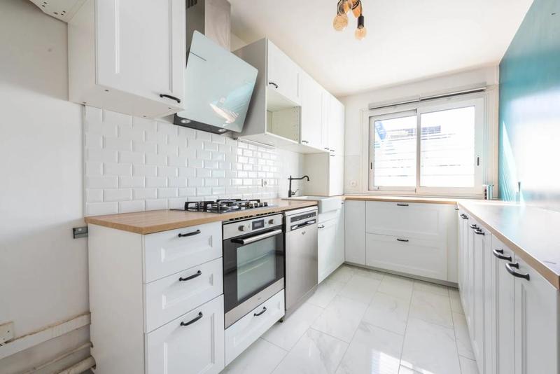 Appartement - 92 m² - 5 pièces