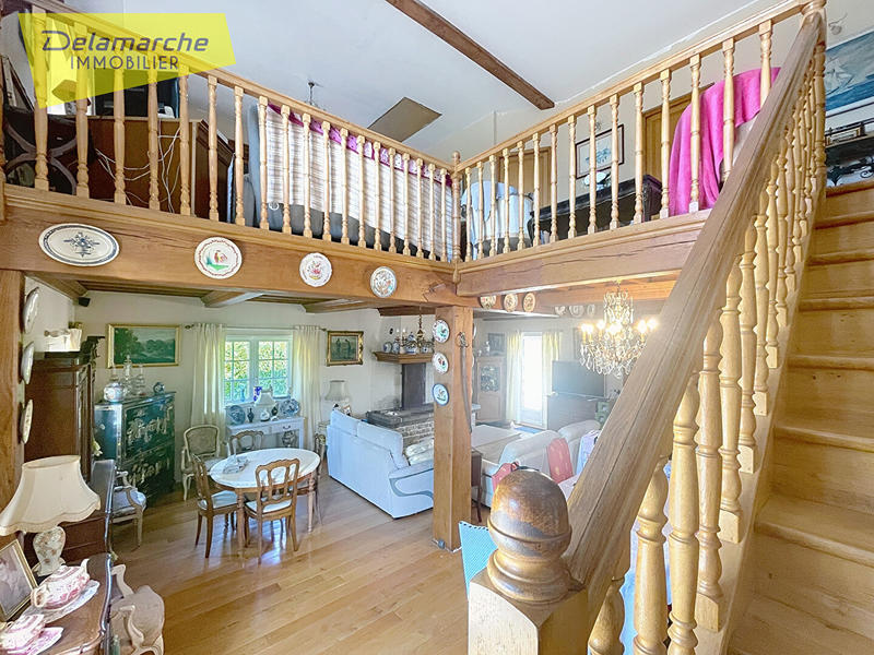 Maison - 204 m² - 9 pièces