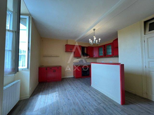 Maison - 105 m² - 3 pièces