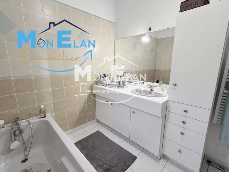 Maison - 98 m² - 5 pièces