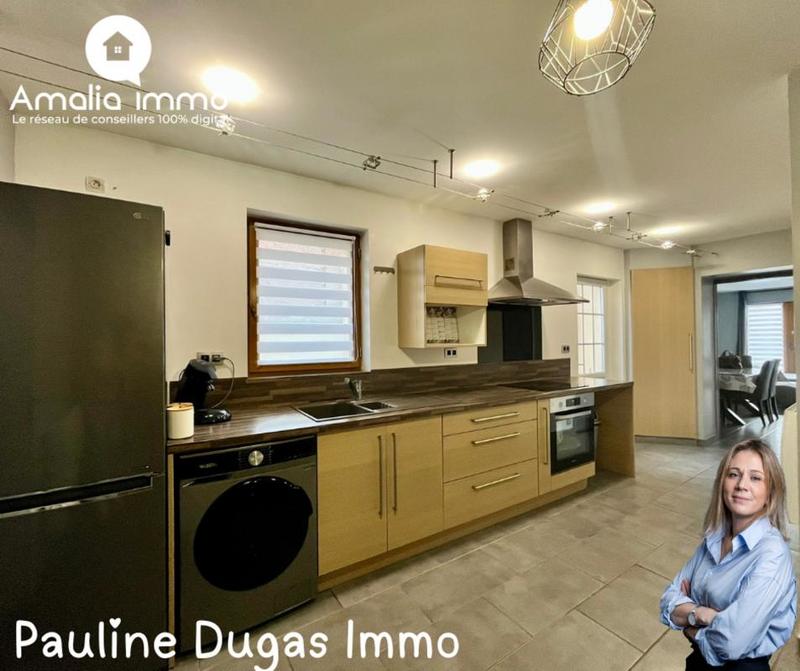 Maison - 90 m² - 5 pièces