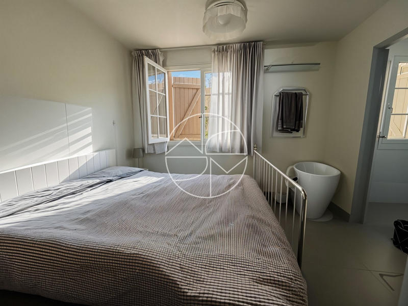 Appartement - 100 m² - 5 pièces