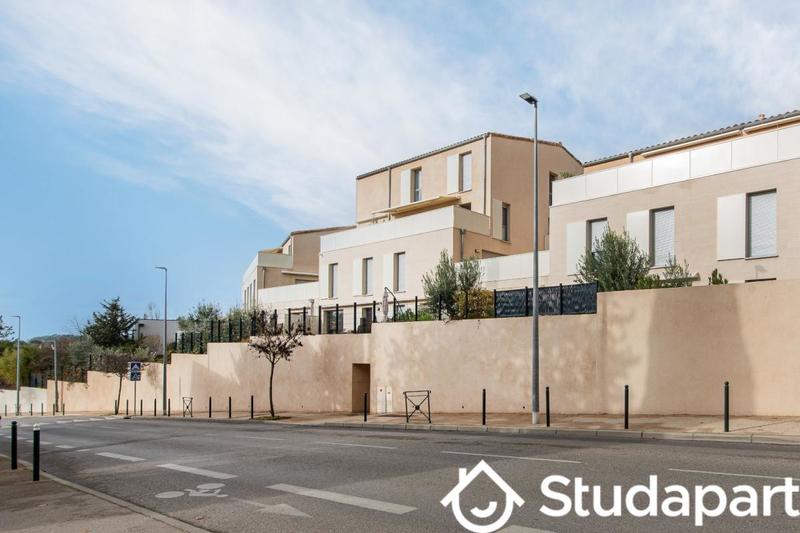 Appartement - 100 m² - 4 pièces