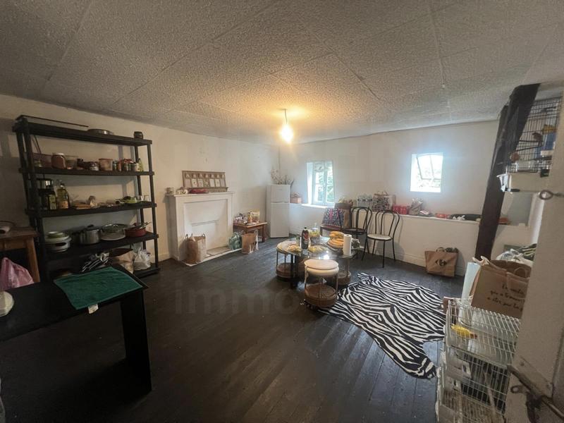 Maison - 232 m² - 8 pièces