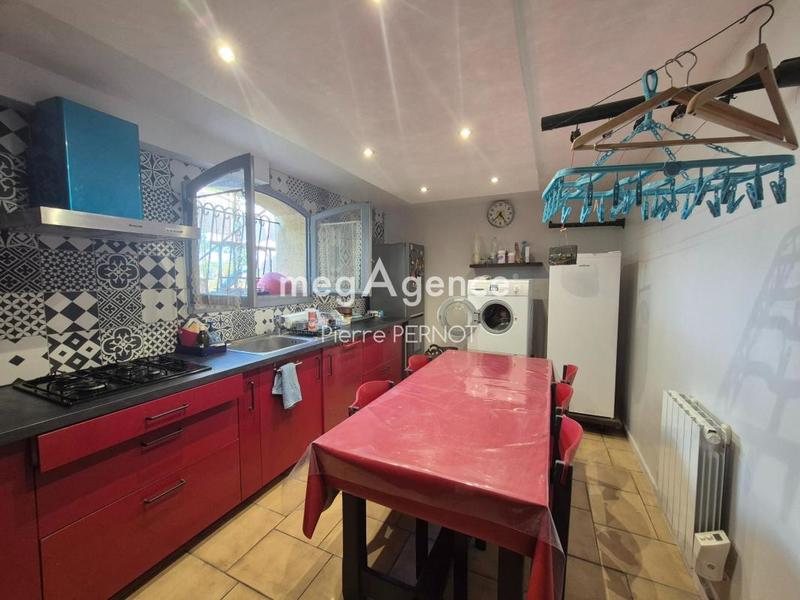 Maison traditionnelle - 134 m² - 5 pièces