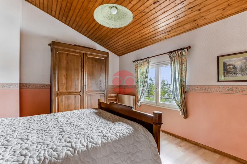 Maison - 166 m² - 6 pièces