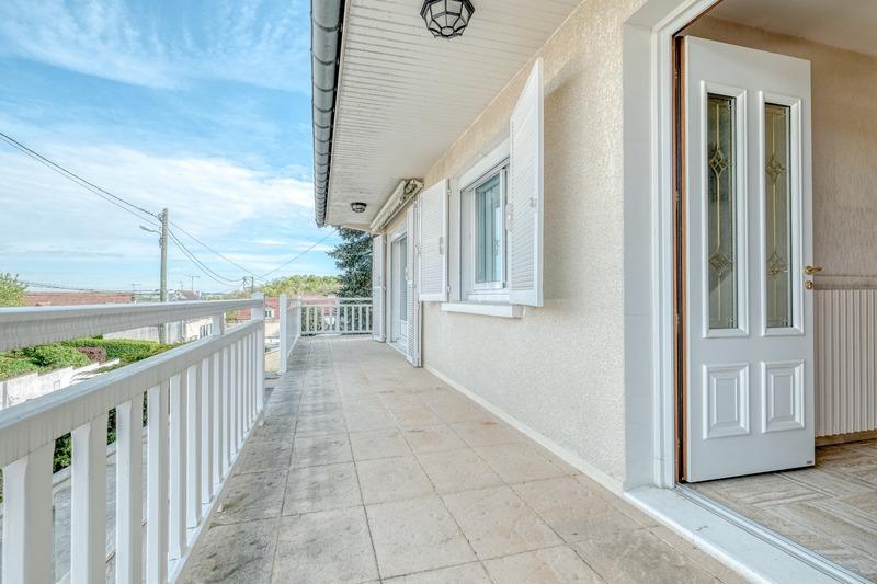 Maison - 148 m² - 7 pièces