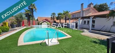 Maison - 225 m² - 7 pièces